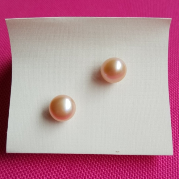 Jewelry - Genuine pearl earrings